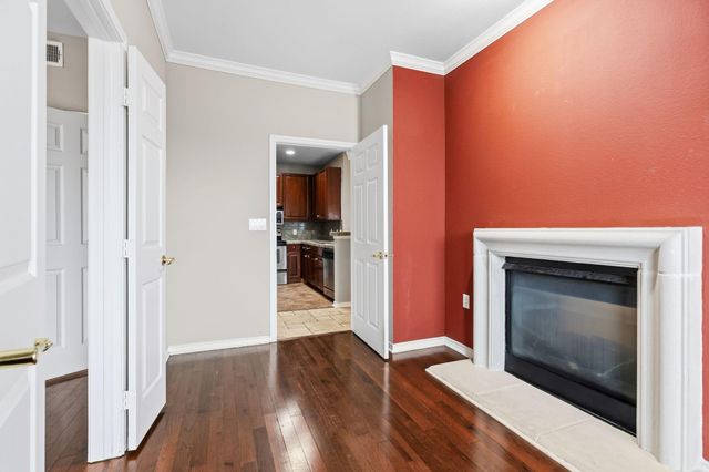 2400 Mccue Road 436, Houston, TX 77056