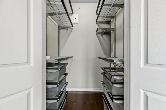 2400 Mccue Road 436, Houston, TX 77056