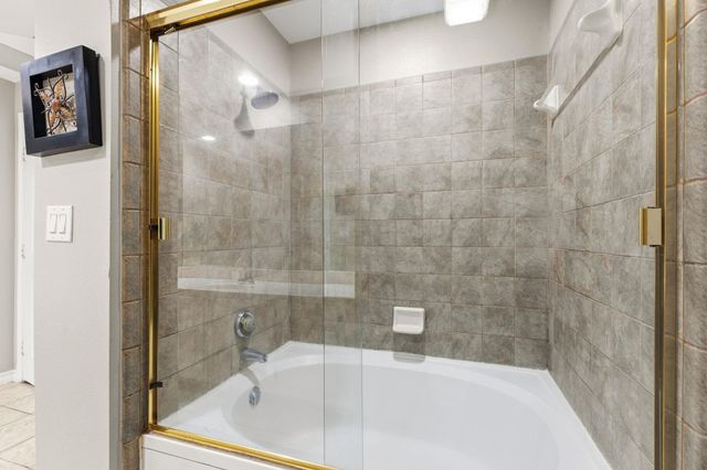 2400 Mccue Road 436, Houston, TX 77056