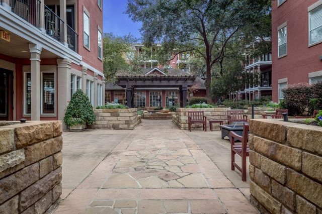 2400 Mccue Road 436, Houston, TX 77056