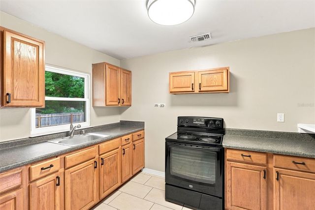 320 W GRAVES AVENUE, Orange City, FL 32763