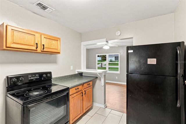 320 W GRAVES AVENUE, Orange City, FL 32763
