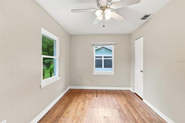 320 W GRAVES AVENUE, Orange City, FL 32763