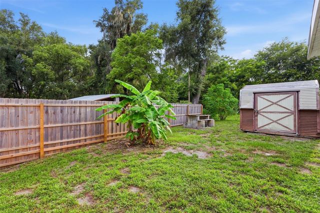 320 W GRAVES AVENUE, Orange City, FL 32763