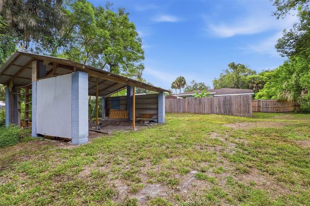 320 W GRAVES AVENUE, Orange City, FL 32763