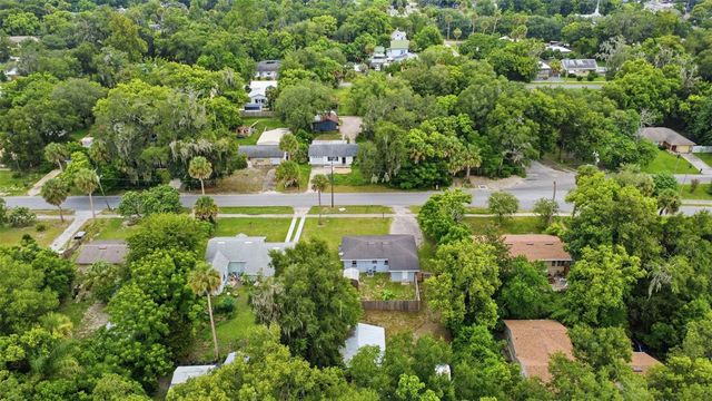 320 W GRAVES AVENUE, Orange City, FL 32763