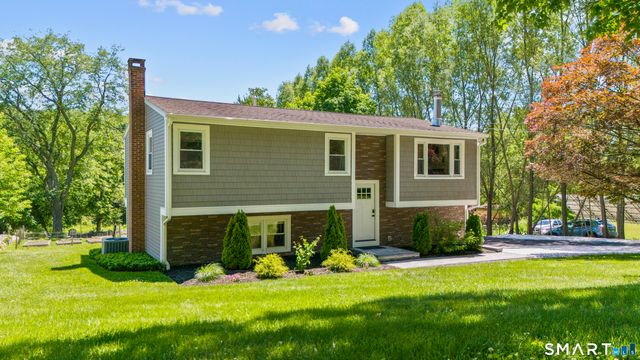 27 Town Farm Road, New Milford, CT 06776