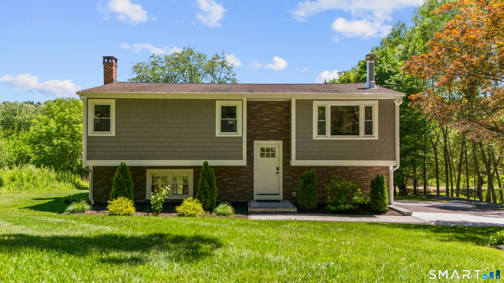 27 Town Farm Road, New Milford, CT 06776