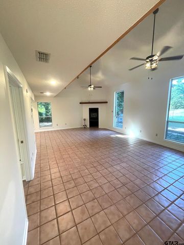 1707 CR 4101, Jacksonville, TX 75766