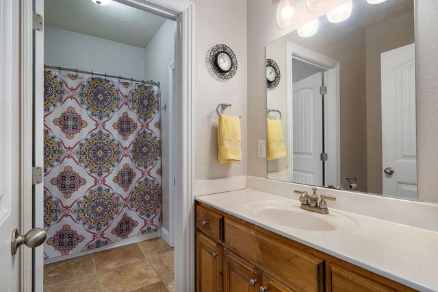 1615 Sky Ranch Circle, Bolivar, MO 65613