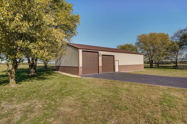 1615 Sky Ranch Circle, Bolivar, MO 65613