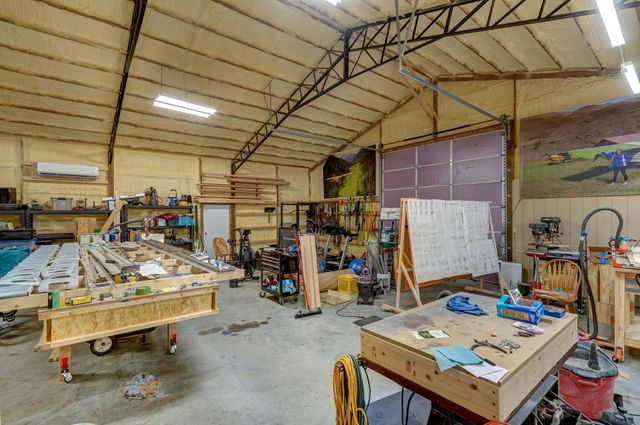 1615 Sky Ranch Circle, Bolivar, MO 65613