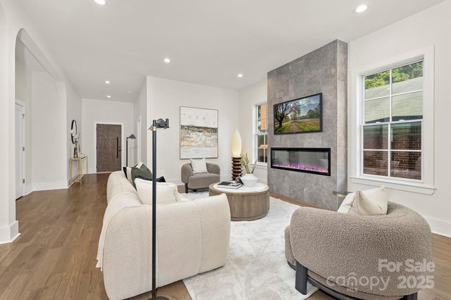 2414 E 7th Street, Charlotte, NC 28204