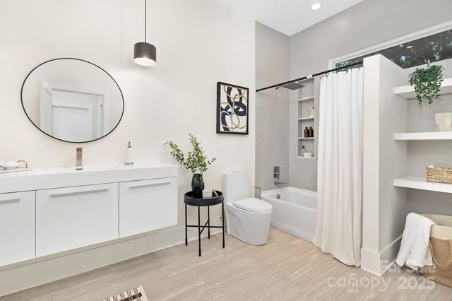 2414 E 7th Street, Charlotte, NC 28204