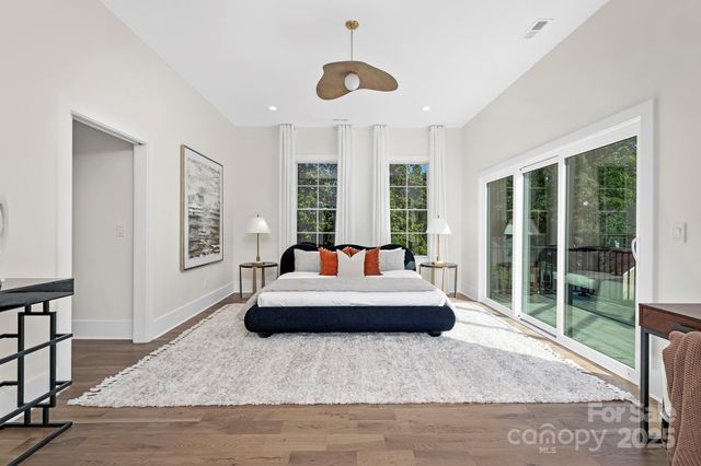 2414 E 7th Street, Charlotte, NC 28204