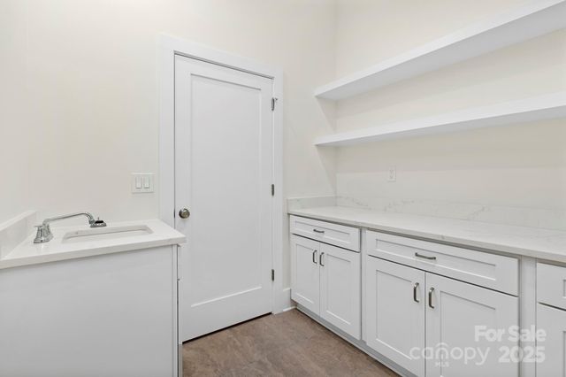 2414 E 7th Street, Charlotte, NC 28204