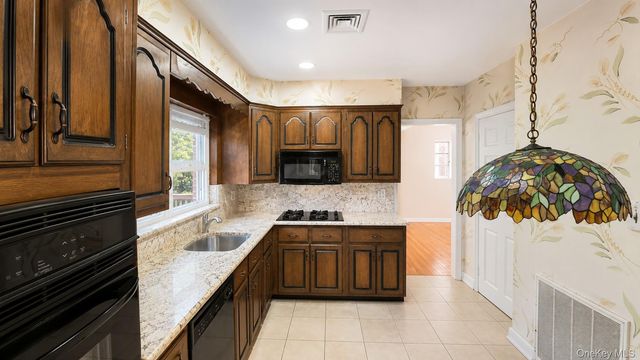 8017 215th Street, Hollis Hills, NY 11427