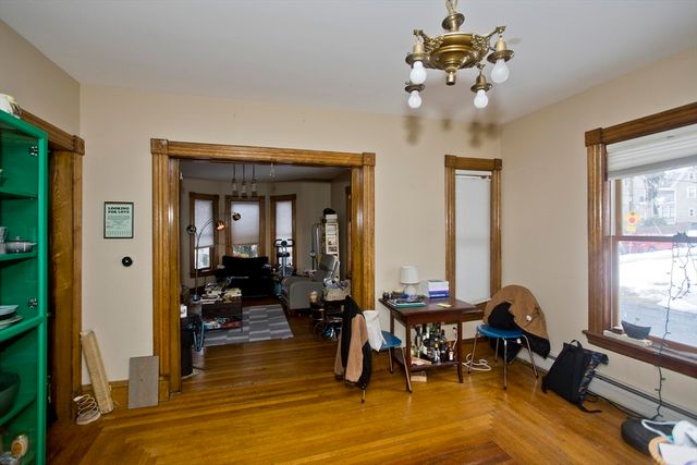 19 Trumbull Rd, Northampton, MA 01060