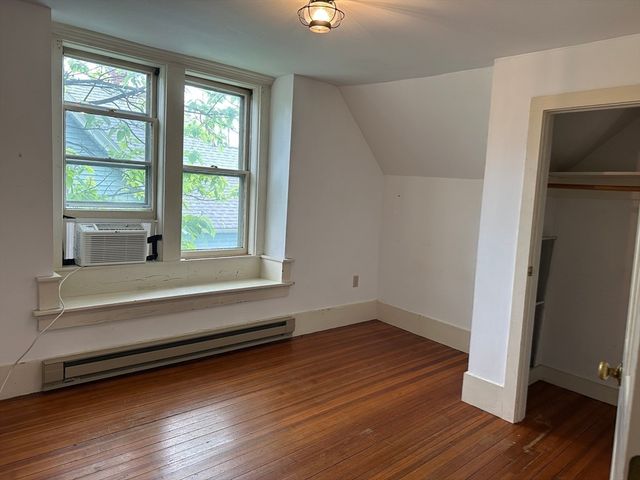 19 Trumbull Rd, Northampton, MA 01060