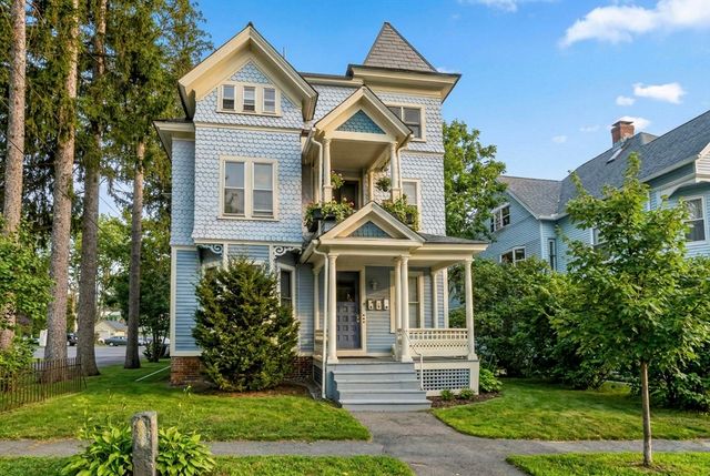 19 Trumbull Rd, Northampton, MA 01060