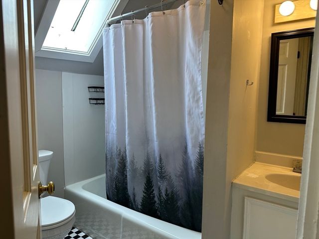 19 Trumbull Rd, Northampton, MA 01060