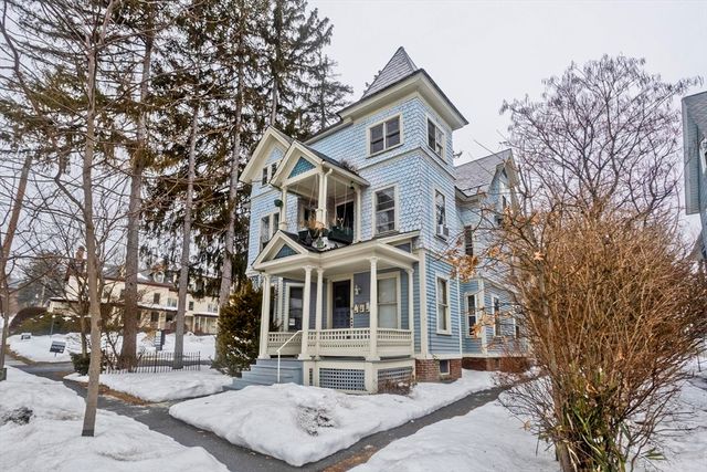 19 Trumbull Rd, Northampton, MA 01060