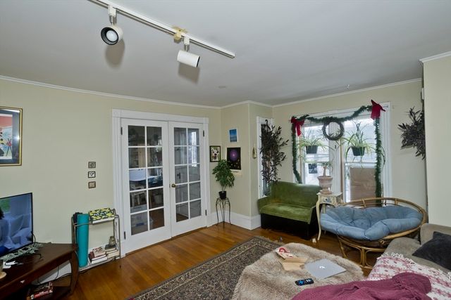 19 Trumbull Rd, Northampton, MA 01060