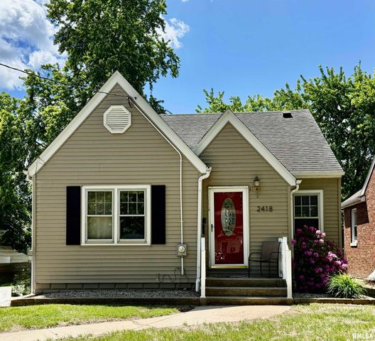 2418 W AYRES Avenue, West Peoria, IL 61604