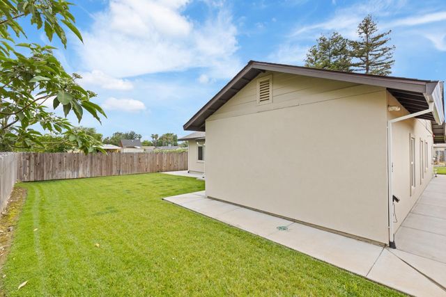 5946 Grove Ave, Marysville, CA 95901