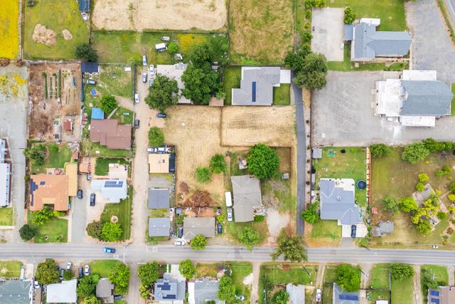 5946 Grove Ave, Marysville, CA 95901
