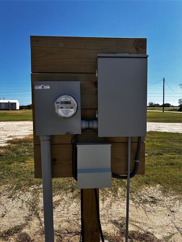 1026 N Gayle Street, Gilchrist, TX 77617