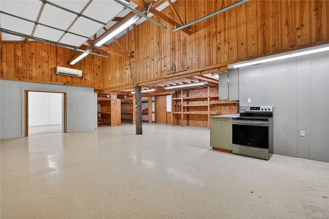 14575 County Road 227, Caldwell, TX 77836