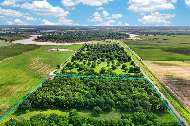 14575 County Road 227, Caldwell, TX 77836