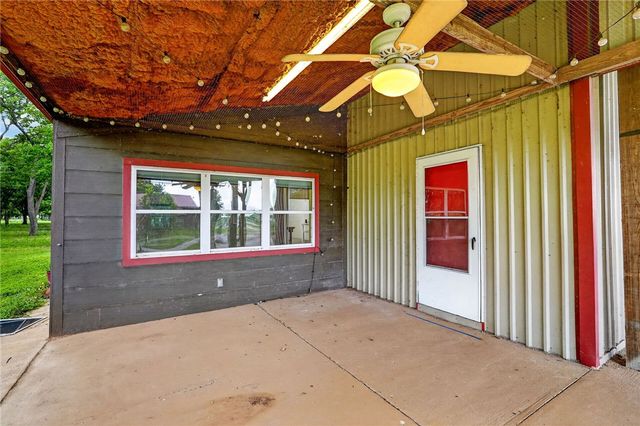 14575 County Road 227, Caldwell, TX 77836