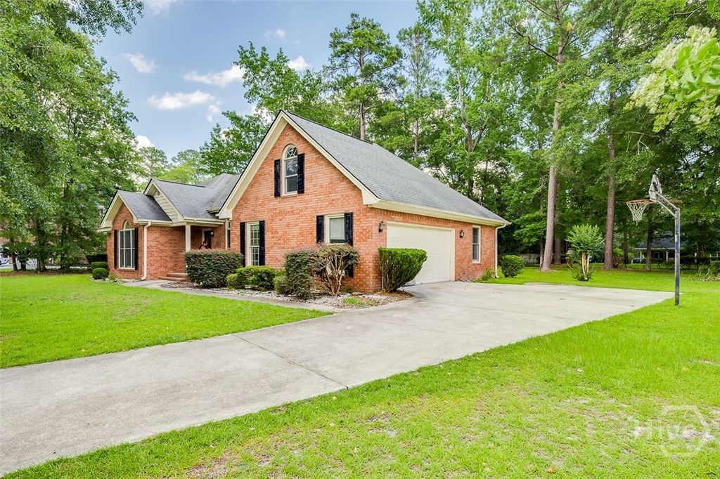 114 Red Bluff Circle, Rincon, GA 31326