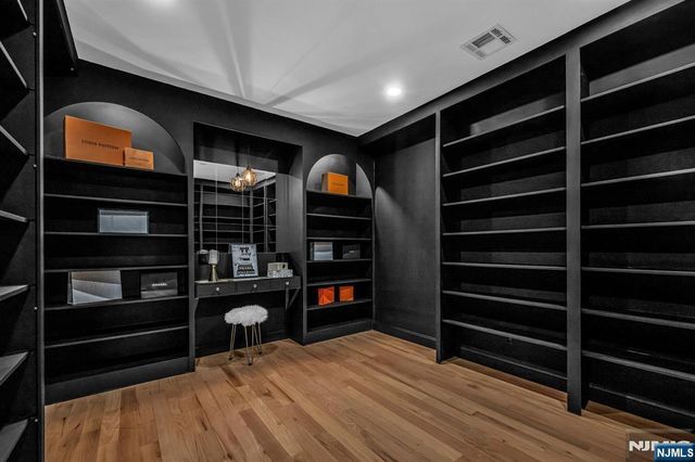 125 Hamilton Trail, Totowa, NJ 07512