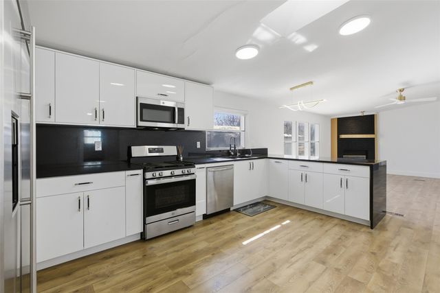 154 Clark Jason LN, Cedar Creek, TX 78612