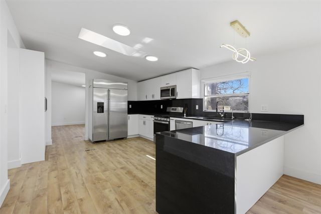 154 Clark Jason LN, Cedar Creek, TX 78612