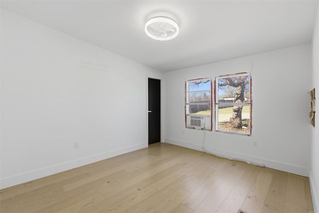 154 Clark Jason LN, Cedar Creek, TX 78612