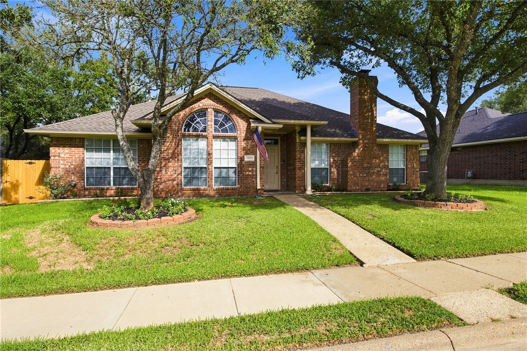 5909 Sheffield Terrace Lane, Bryan, TX 77802 — exterior