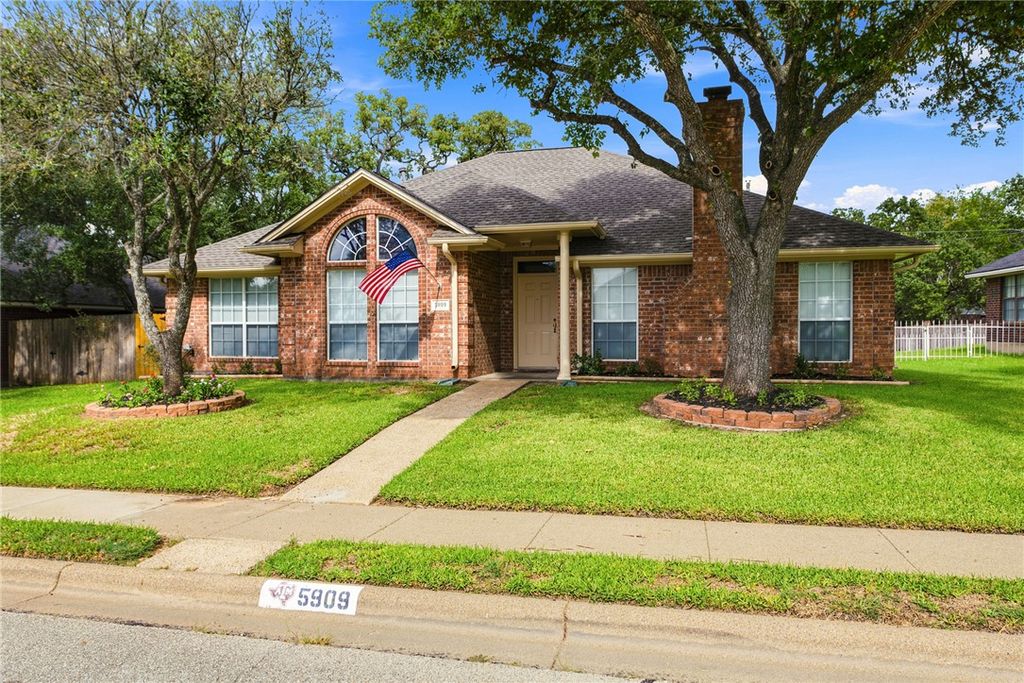 5909 Sheffield Terrace Lane, Bryan, TX 77802 — photo 2
