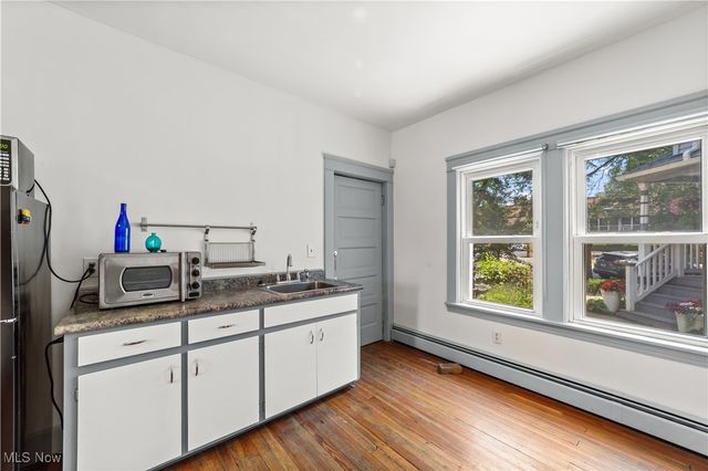 2280 W 10th Street, Cleveland, OH 44113