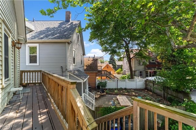 2280 W 10th Street, Cleveland, OH 44113