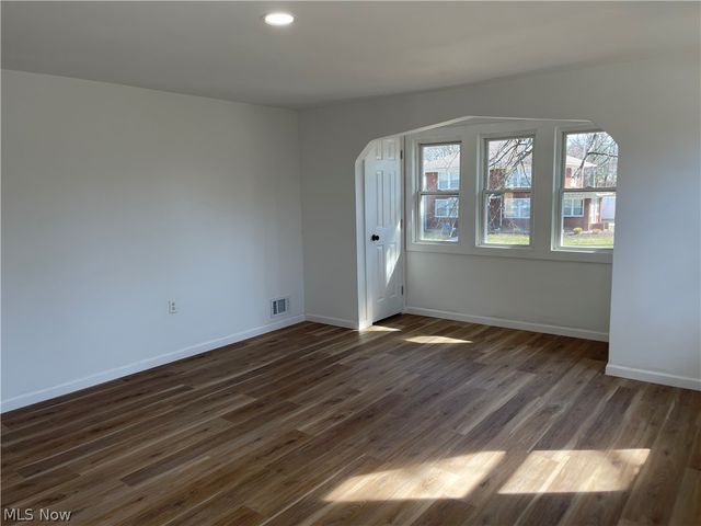 802 Orlando Avenue, Akron, OH 44320