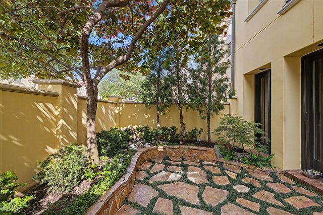 2713 Calder Court, Fort Worth, TX 76107