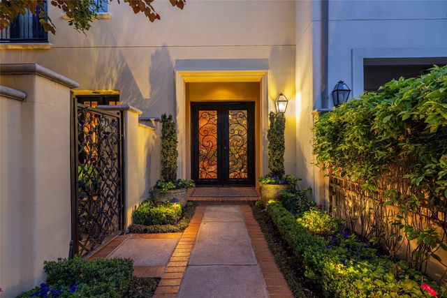 2713 Calder Court, Fort Worth, TX 76107