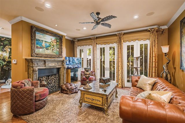 2713 Calder Court, Fort Worth, TX 76107