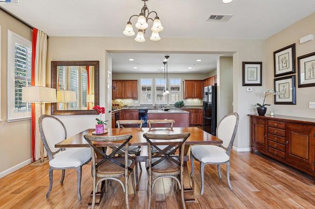 622 Moss Way, Hayward, CA 94541