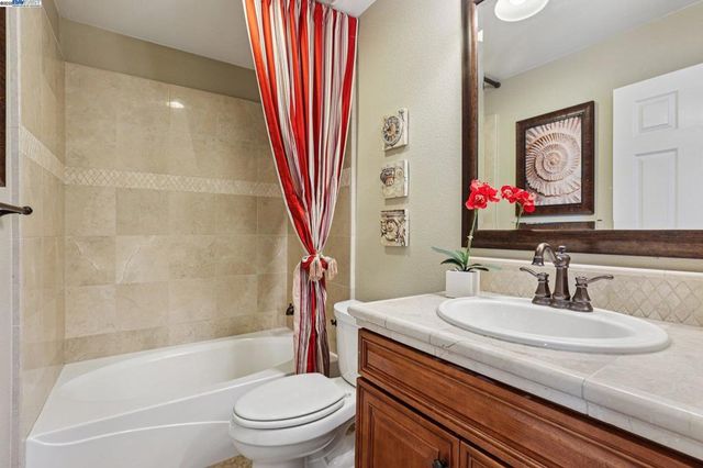 622 Moss Way, Hayward, CA 94541