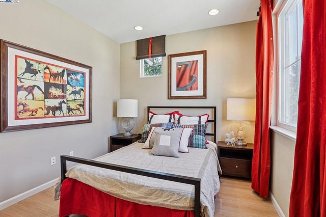 622 Moss Way, Hayward, CA 94541